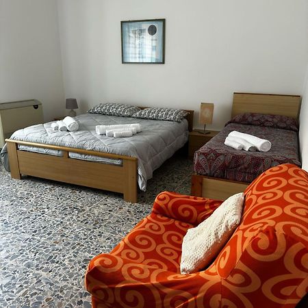 Pm 41 Via Ennio Porrino Guest House Alguer Exterior foto