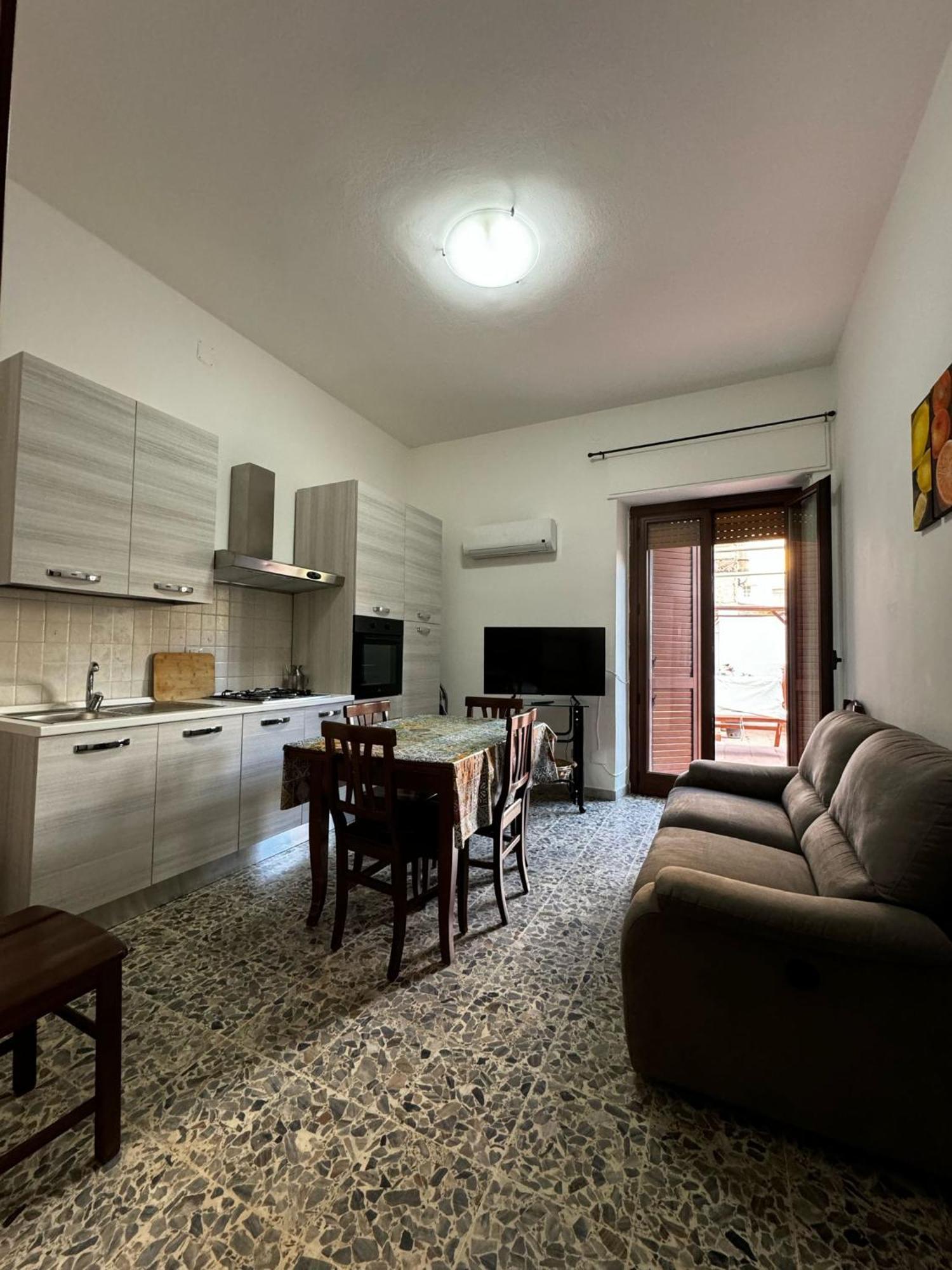 Pm 41 Via Ennio Porrino Guest House Alguer Exterior foto