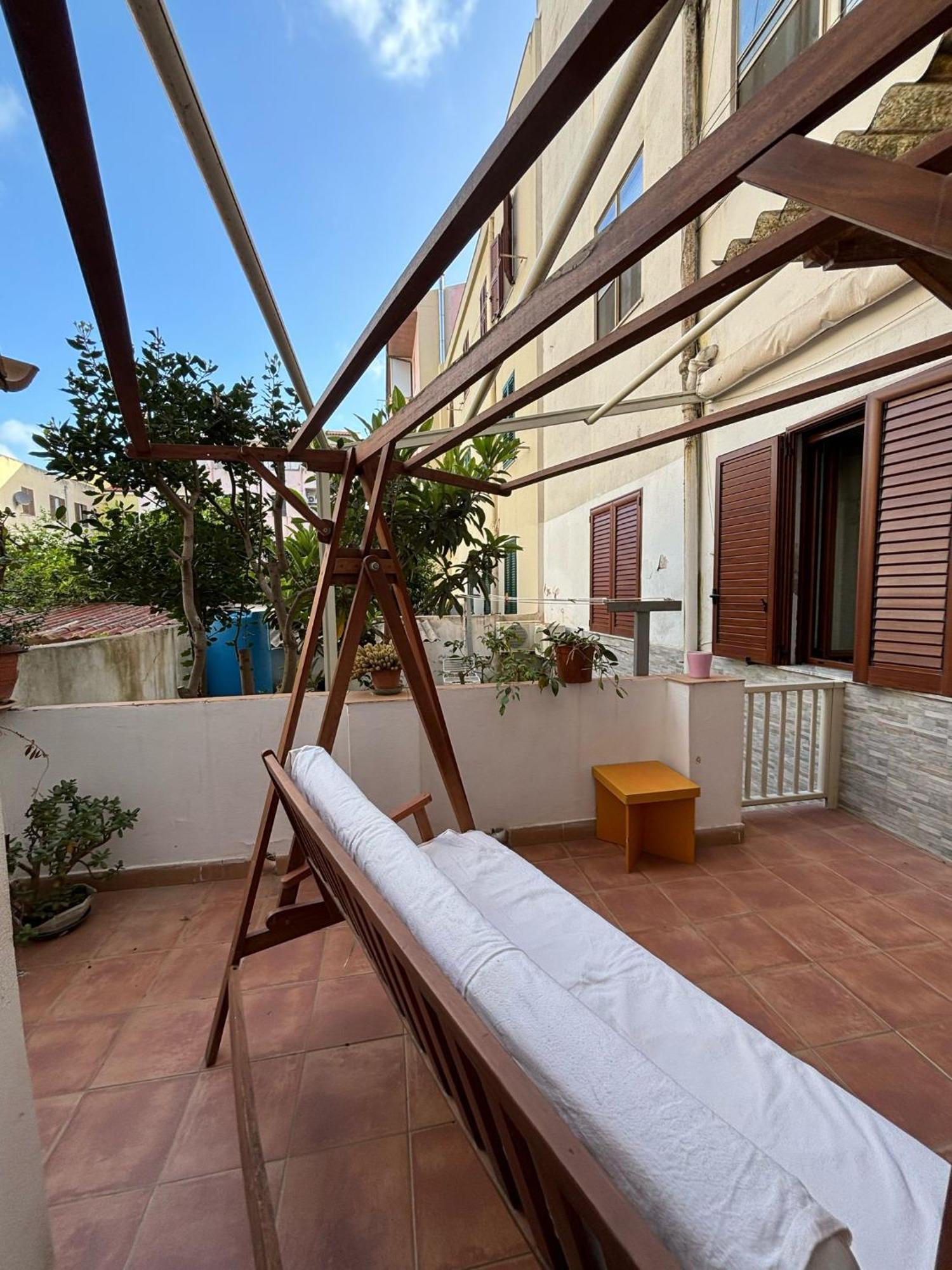 Pm 41 Via Ennio Porrino Guest House Alguer Exterior foto