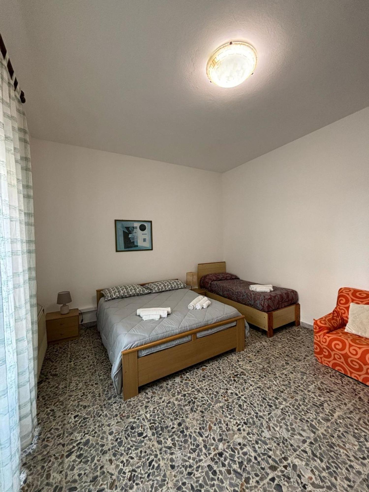 Pm 41 Via Ennio Porrino Guest House Alguer Exterior foto