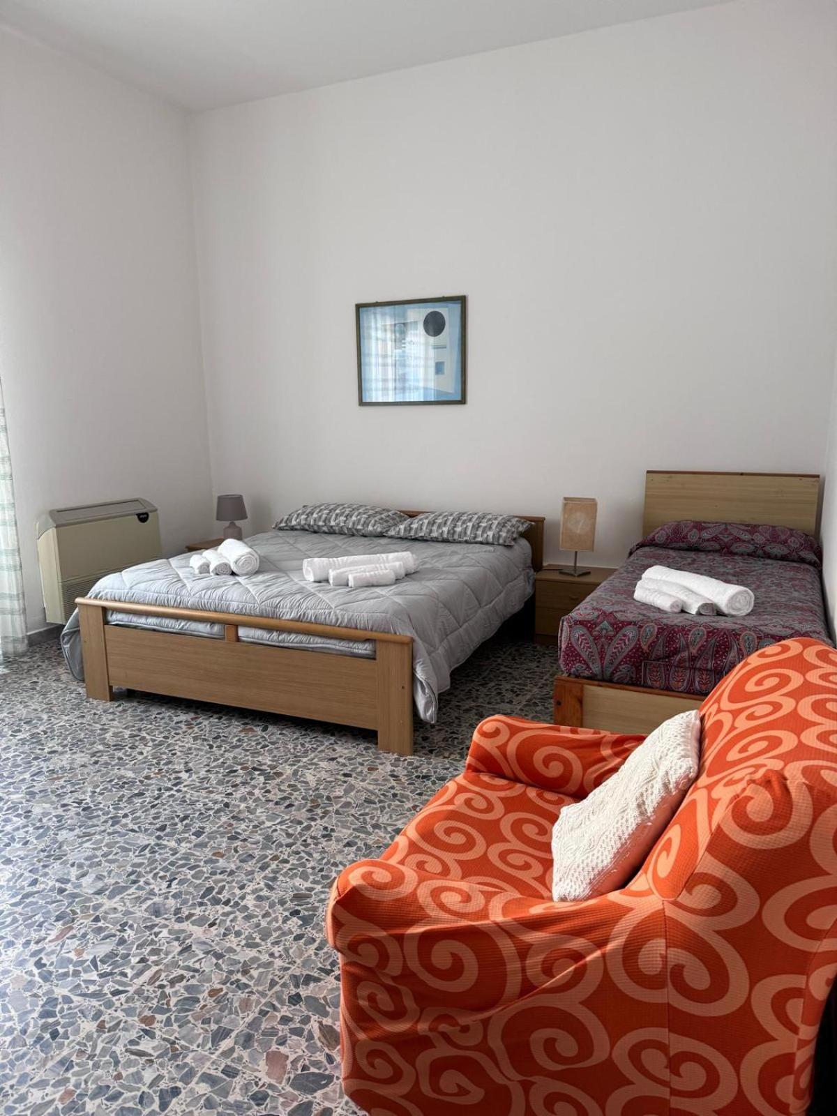 Pm 41 Via Ennio Porrino Guest House Alguer Exterior foto