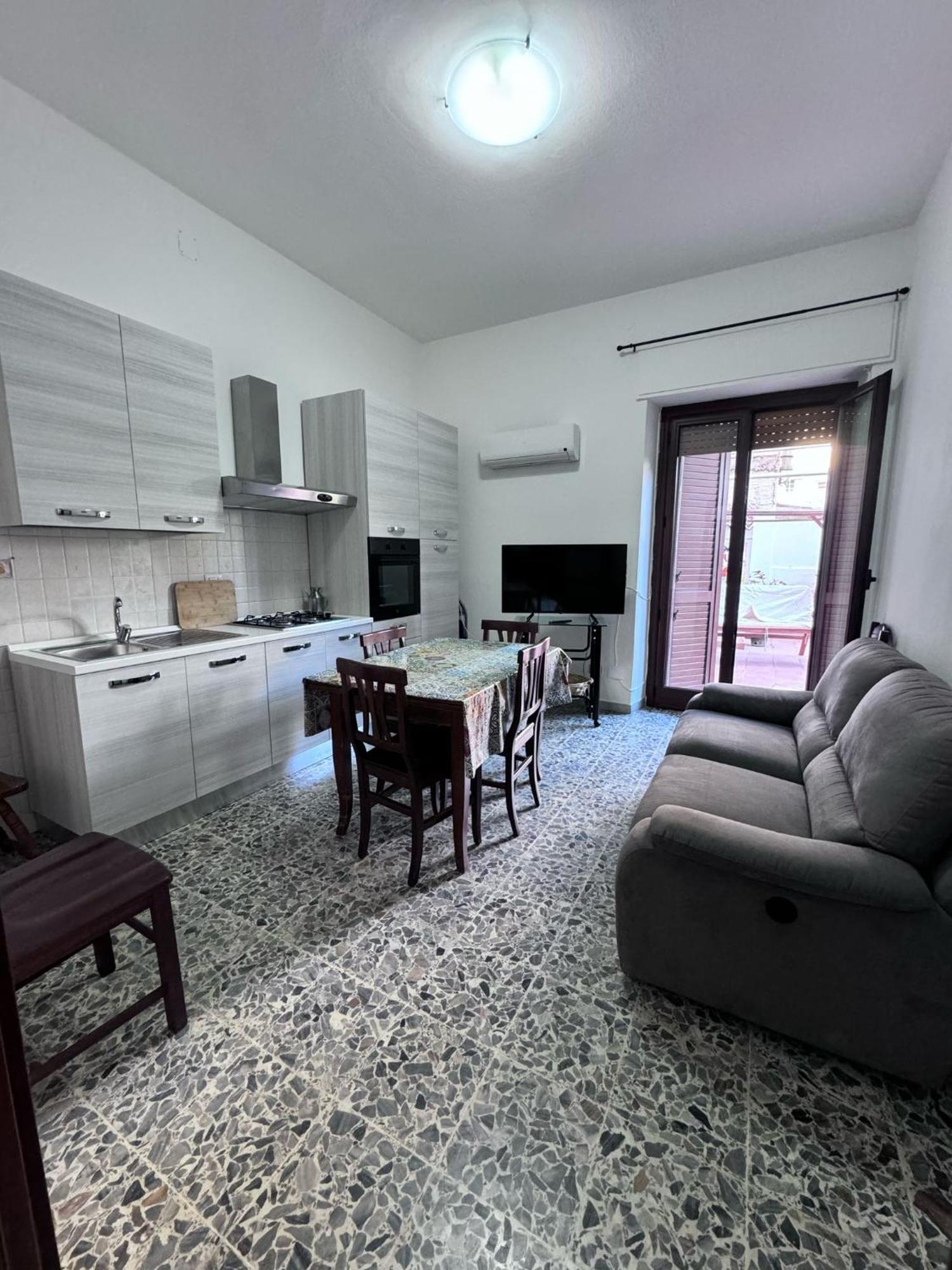 Pm 41 Via Ennio Porrino Guest House Alguer Exterior foto